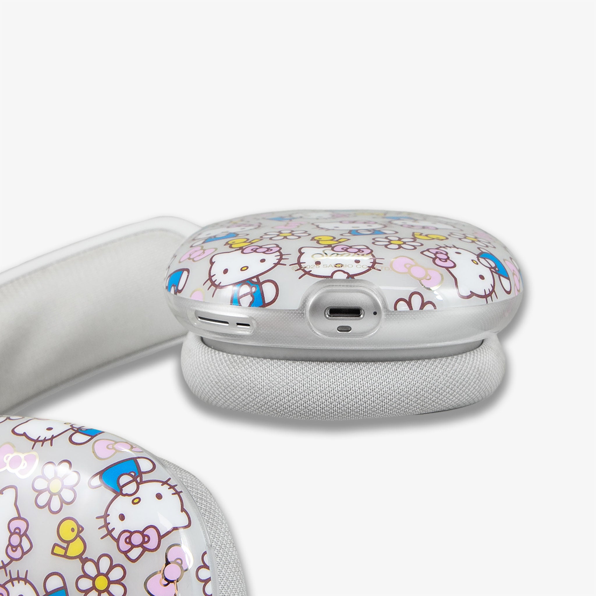 Hello Kitty® Pink Bows AirPods Max® Covers