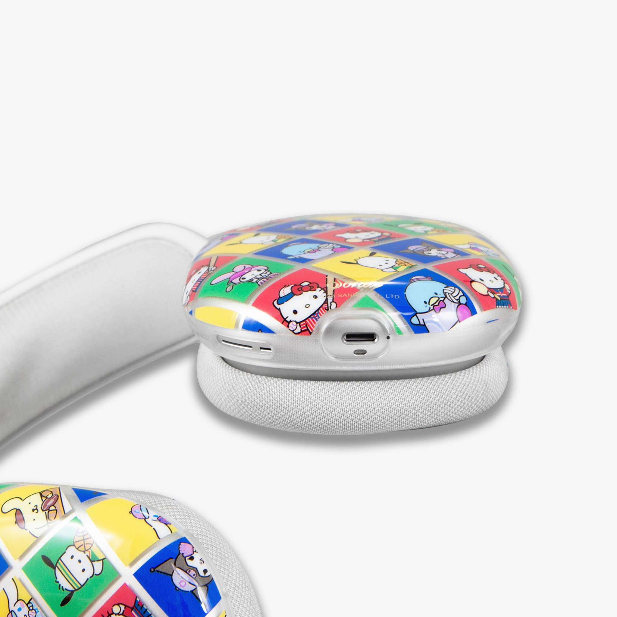 Hello Kitty® & Friends Sports AirPods Max® Cover