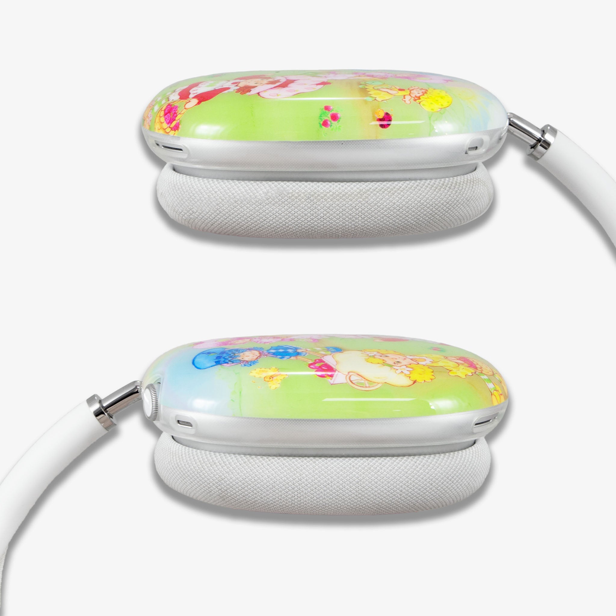 Strawberry Shortcake™ Berry Besties Rainbow AirPods Max® Cover