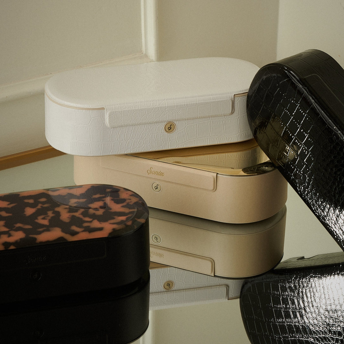 Essentials - Beyond UV+O3 Sanitizing Box- Almond Oil